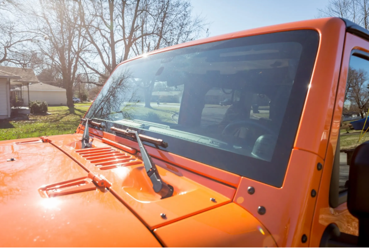 How Much to Replace Windshield on Jeep Wrangler: Ultimate Cost Guide