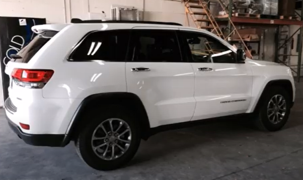 How to Unlock a Jeep Cherokee: Master the Techniques and Get Back on the Road Fast