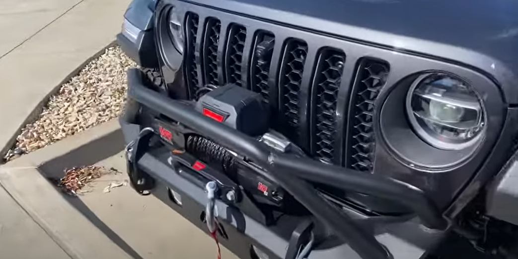 How to Flat Tow a Jeep Wrangler Manual Transmission: Expert Tips for Safe and Hassle-free Towing