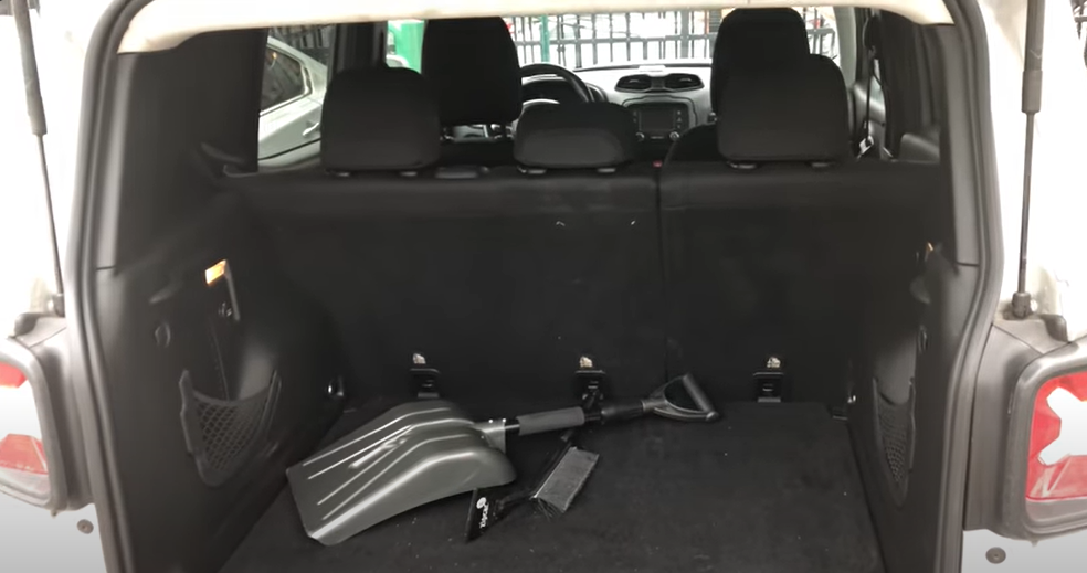How to Unlock Jeep Trunk from Inside