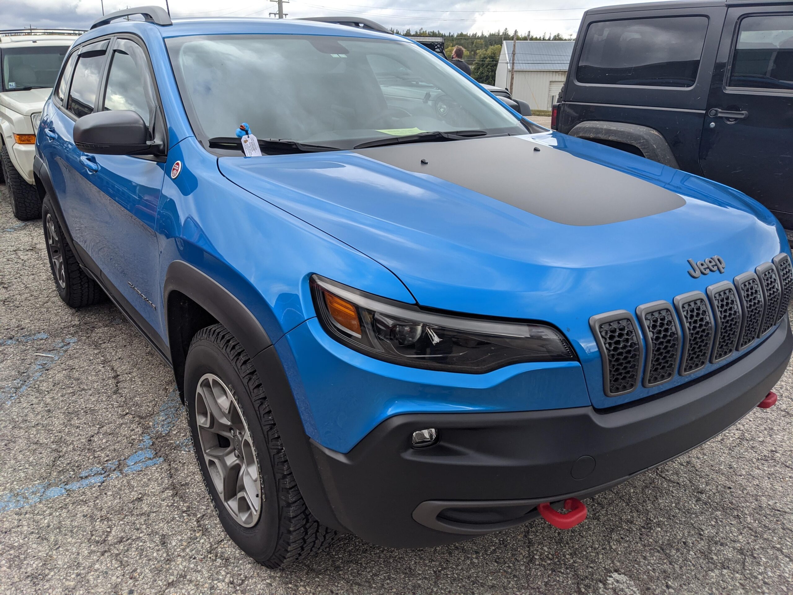 Do Jeep Cherokees Get Ducked? Uncover the Fun Trend