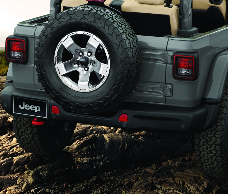 Does the Jeep Wrangler Have a Backup Camera? Find Out Now!